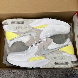 Women’s Nike air max